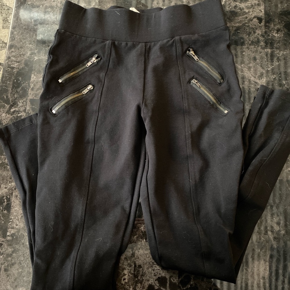 Black legging pants with zippers